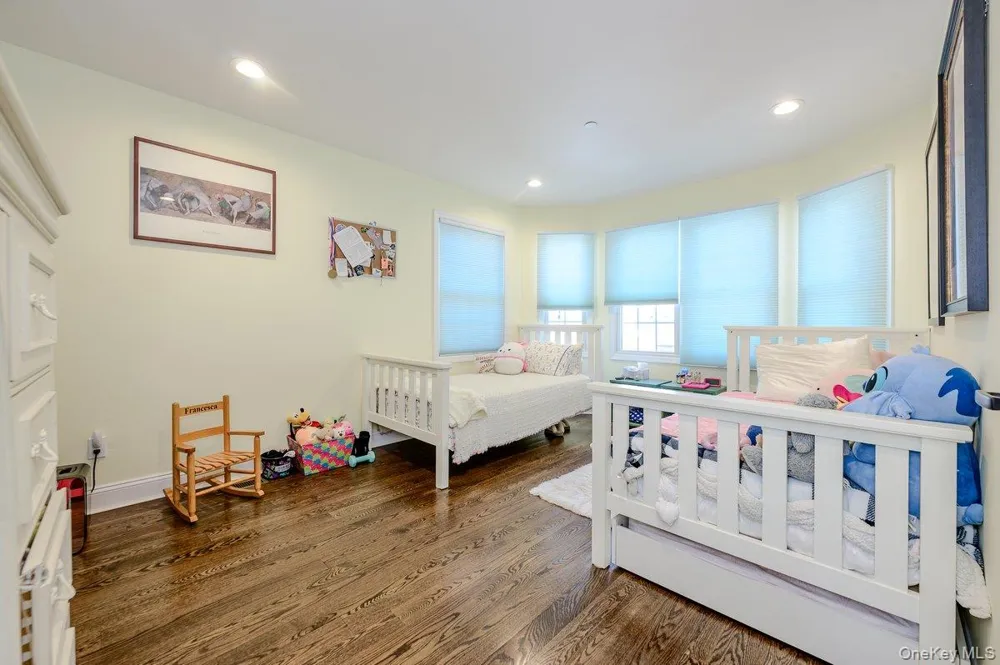 75 Curley Street Long Beach, NY 11561