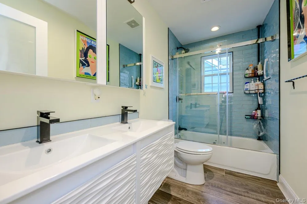 75 Curley Street Long Beach, NY 11561
