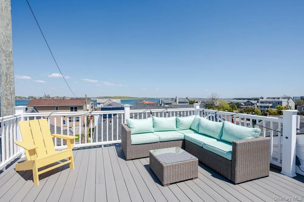 75 Curley Street Long Beach, NY 11561
