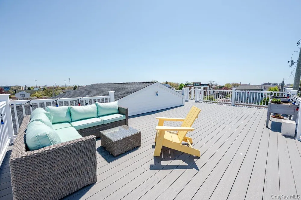 75 Curley Street Long Beach, NY 11561
