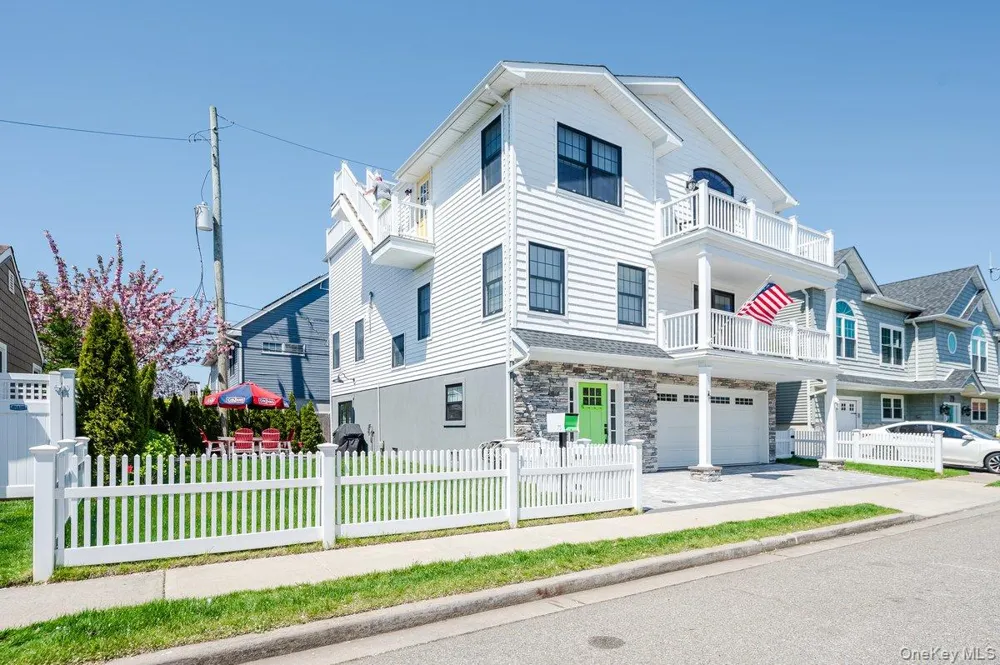 75 Curley Street Long Beach, NY 11561
