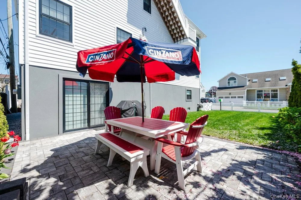 75 Curley Street Long Beach, NY 11561