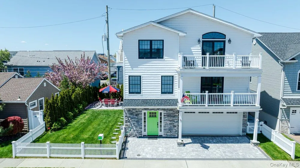 75 Curley Street Long Beach, NY 11561