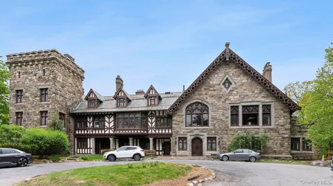 61 Crows Nest Road #4