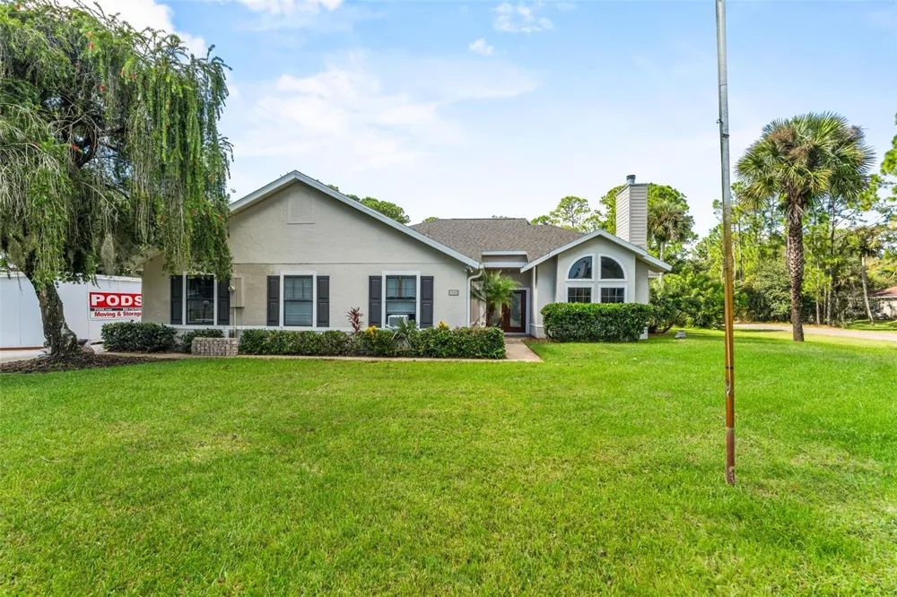 5560 BOB WHITE TRAIL Mims, FL 32754