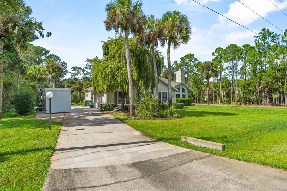 5560 BOB WHITE TRAIL Mims, FL 32754