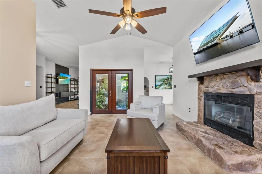 5560 BOB WHITE TRAIL Mims, FL 32754