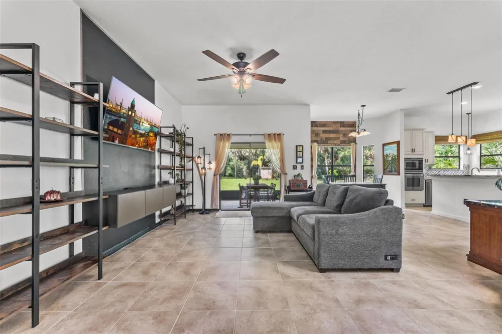 5560 BOB WHITE TRAIL Mims, FL 32754