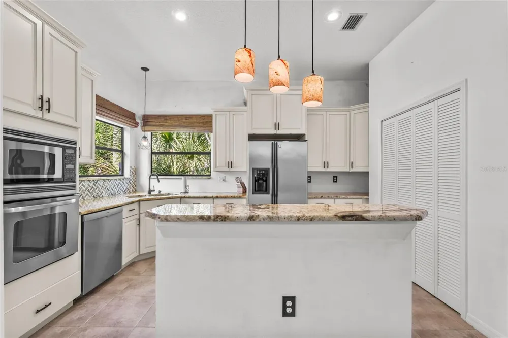 5560 BOB WHITE TRAIL Mims, FL 32754