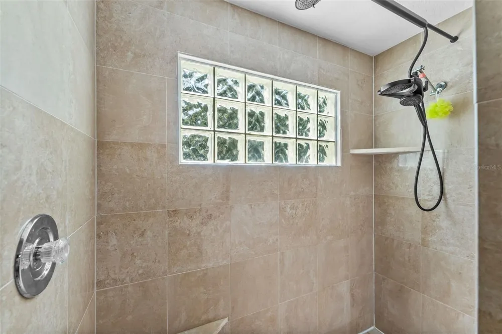 5560 BOB WHITE TRAIL Mims, FL 32754