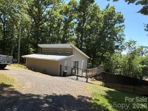 240 Skyline Drive