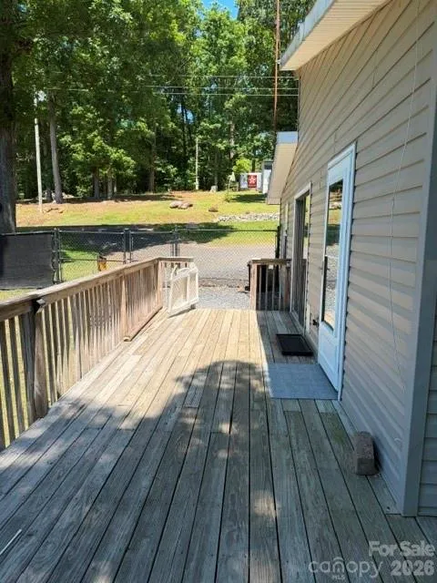 240 Skyline Drive New London, NC 28127