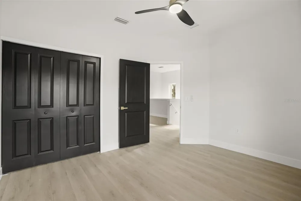823 E MCDONALD AVENUE Eustis, FL 32726