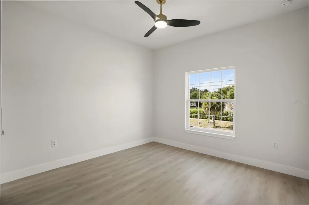 823 E MCDONALD AVENUE Eustis, FL 32726