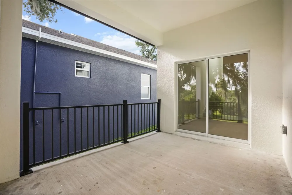 823 E MCDONALD AVENUE Eustis, FL 32726