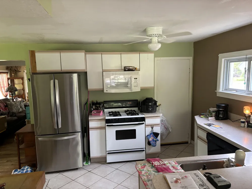 2545 Massena Avenue Commerce, MI 48382