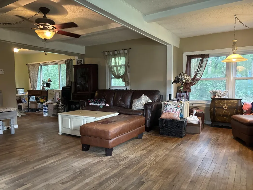 2545 Massena Avenue Commerce, MI 48382