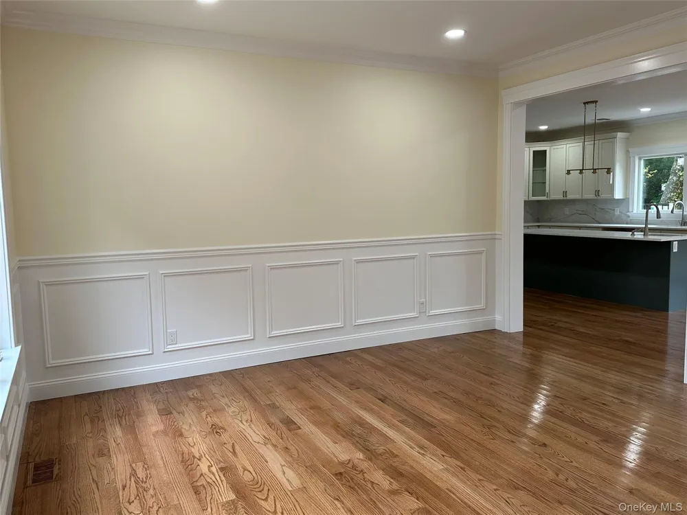 114 Maytime Drive Jericho, NY 11753