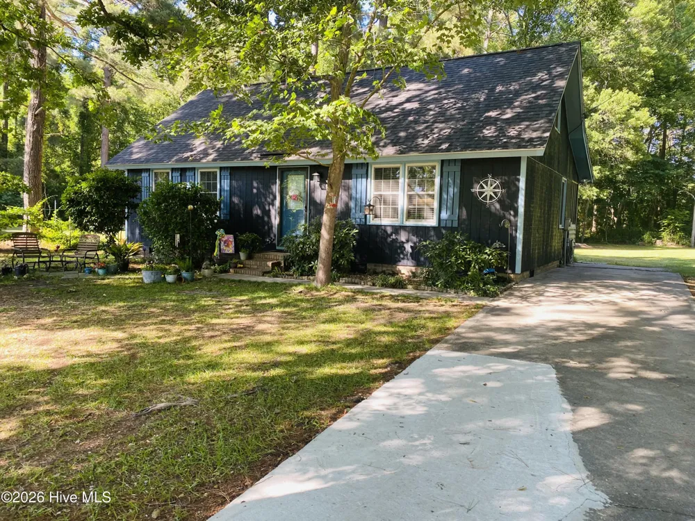 744 Mrs Tates Road Whiteville, NC 28472