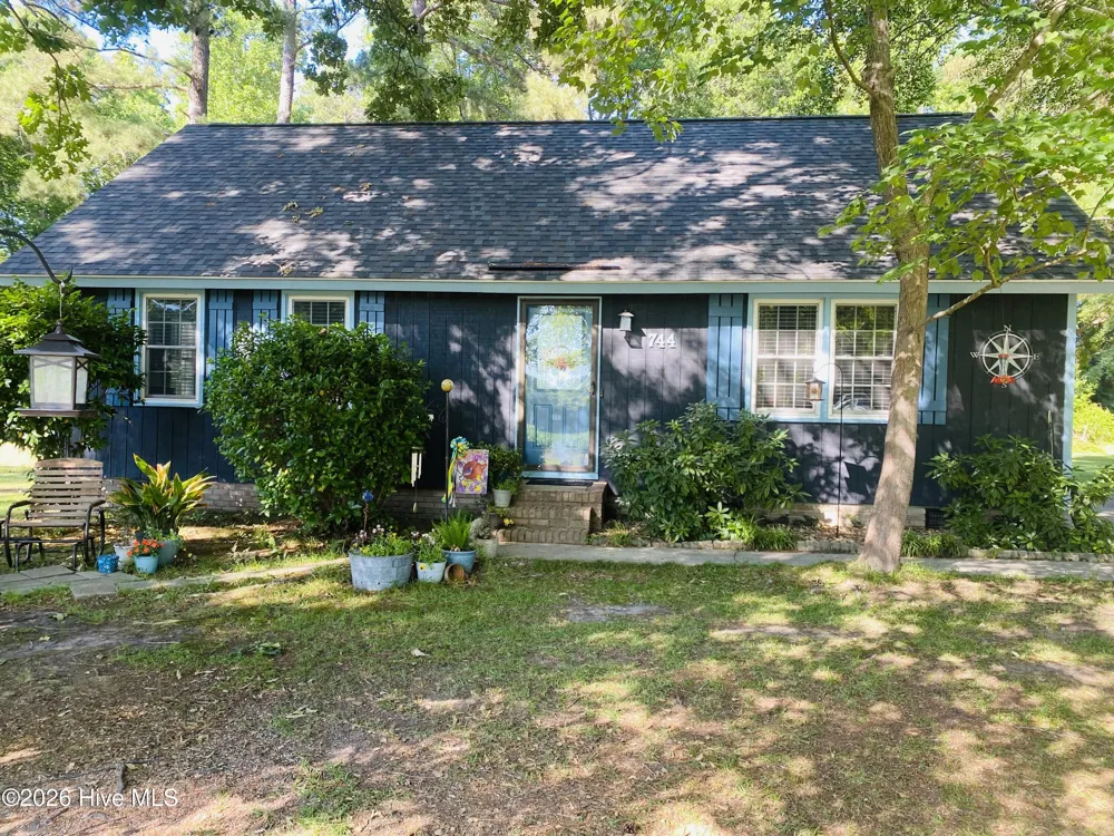 744 Mrs Tates Road Whiteville, NC 28472
