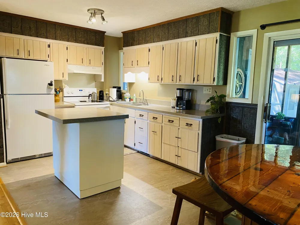 744 Mrs Tates Road Whiteville, NC 28472