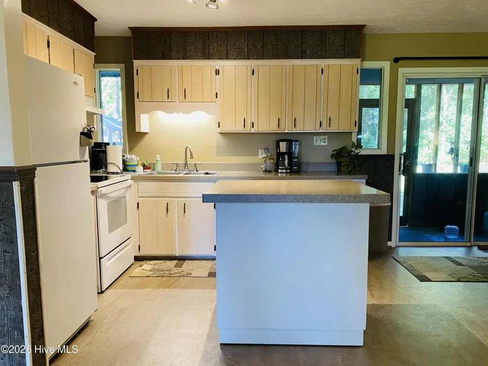 744 Mrs Tates Road Whiteville, NC 28472