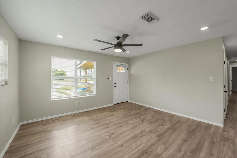 16057 Ave B Somerville, TX 77879