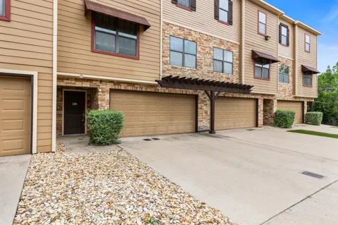 2410 S 2nd Street #1270