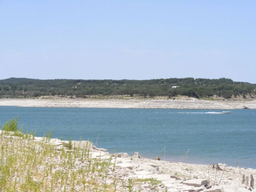 738 Deckhouse Drive Point Venture, TX 78645