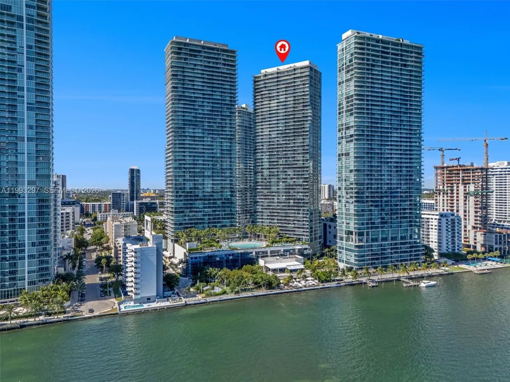650 NE 32nd St #2104 Miami, FL 33137