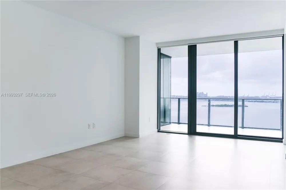 650 NE 32nd St #2104 Miami, FL 33137