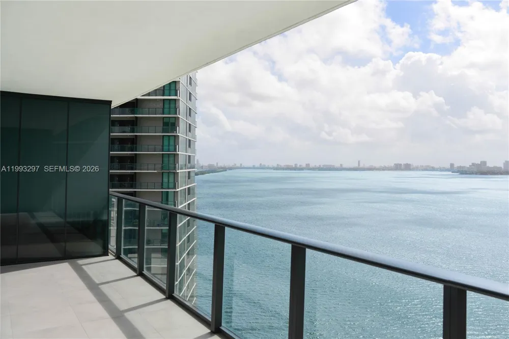 650 NE 32nd St #2104 Miami, FL 33137