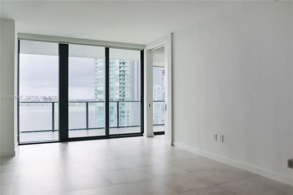 650 NE 32nd St #2104 Miami, FL 33137
