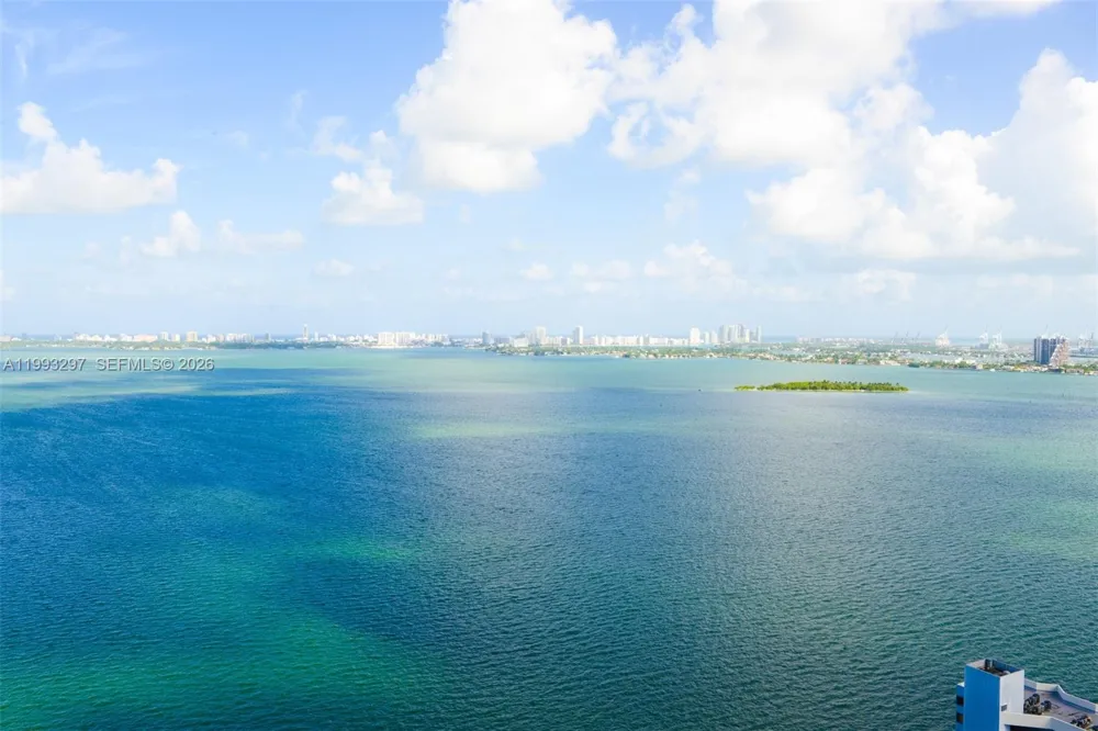 650 NE 32nd St #2104 Miami, FL 33137