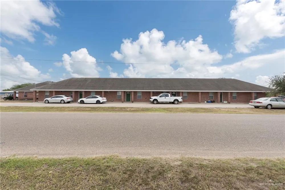 1502 Diamond Avenue Penitas, TX 78576