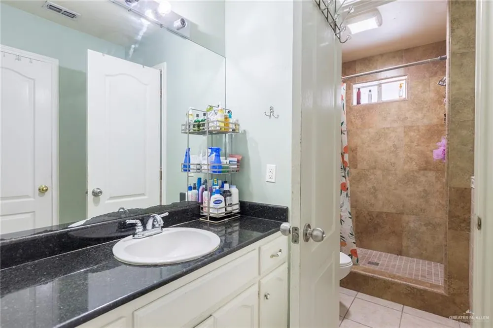 1502 Diamond Avenue Penitas, TX 78576