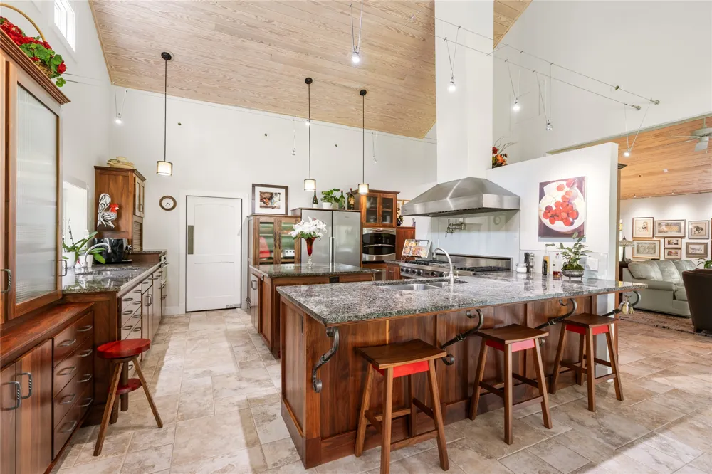 13547 Shepard Hill Road Willis, TX 77318