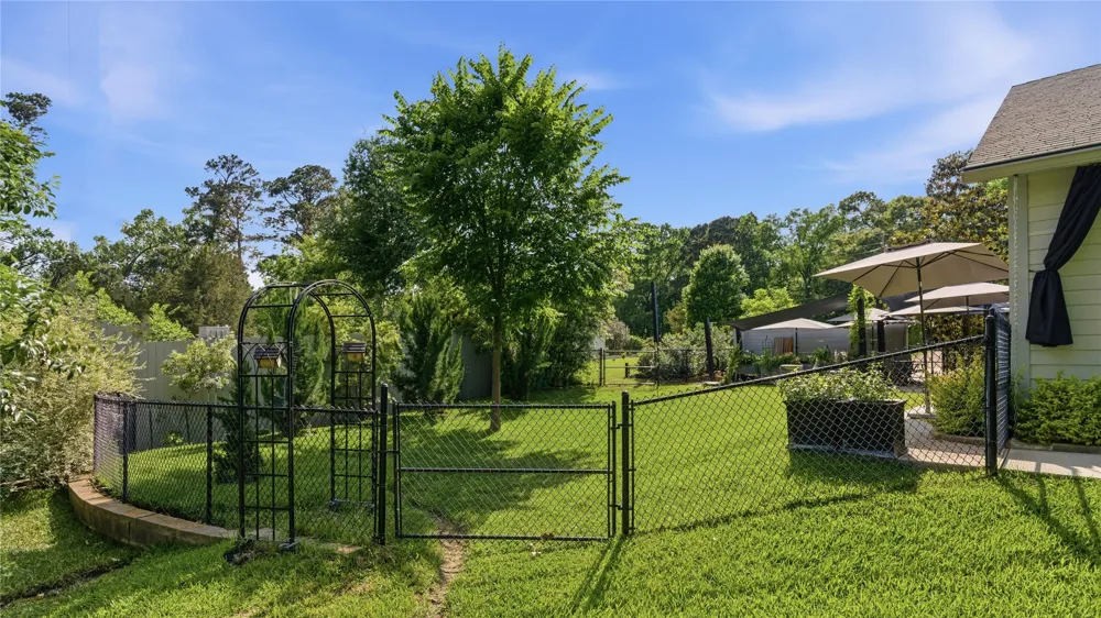 13547 Shepard Hill Road Willis, TX 77318