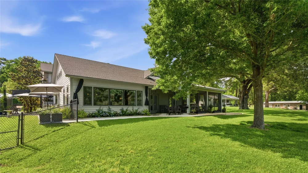 13547 Shepard Hill Road Willis, TX 77318