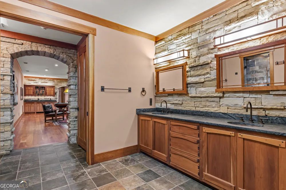 1875 Reids Ferry RD Buckhead, GA 30625