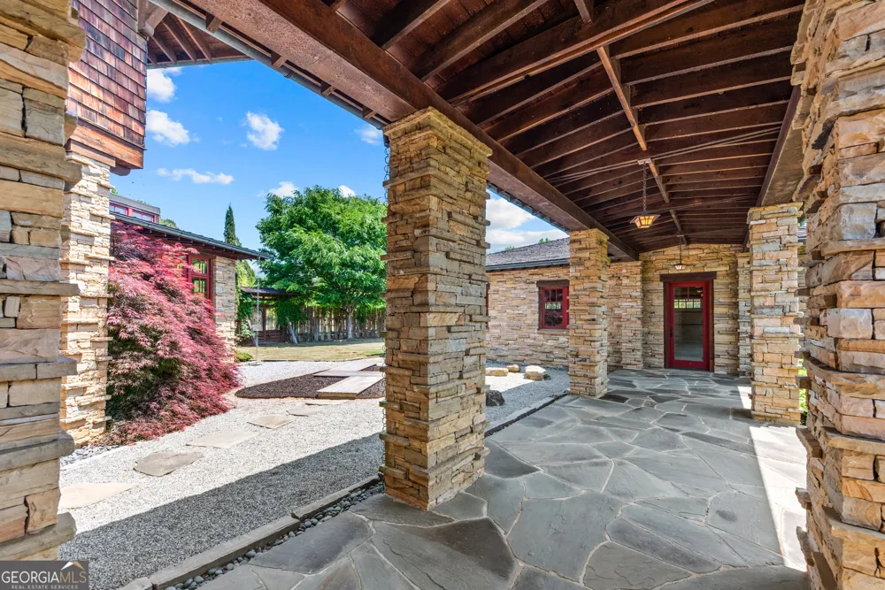 1875 Reids Ferry RD Buckhead, GA 30625