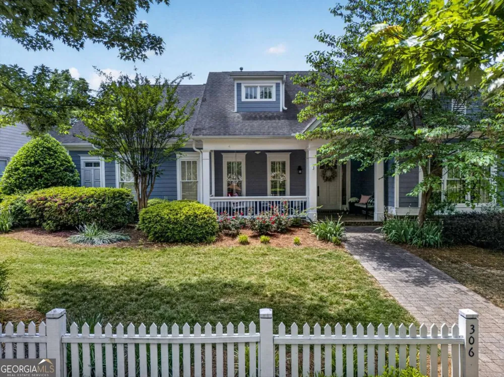 306 Horseshoe BND Statham, GA 30666