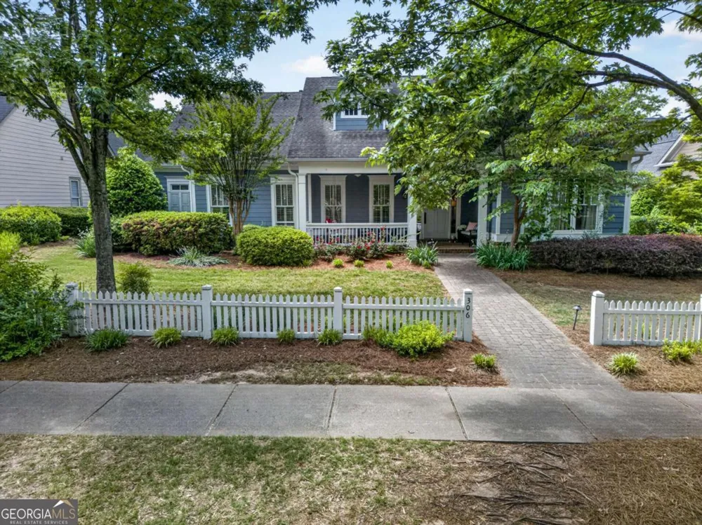306 Horseshoe BND Statham, GA 30666