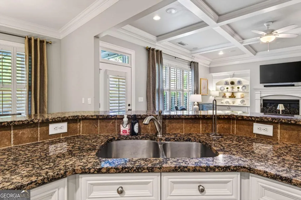 306 Horseshoe BND Statham, GA 30666