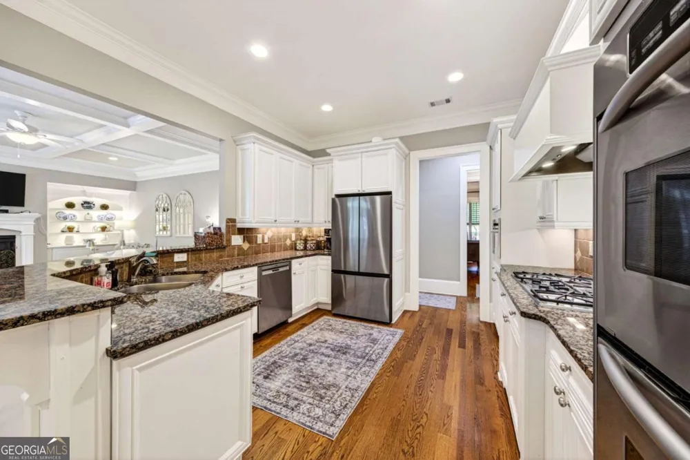 306 Horseshoe BND Statham, GA 30666