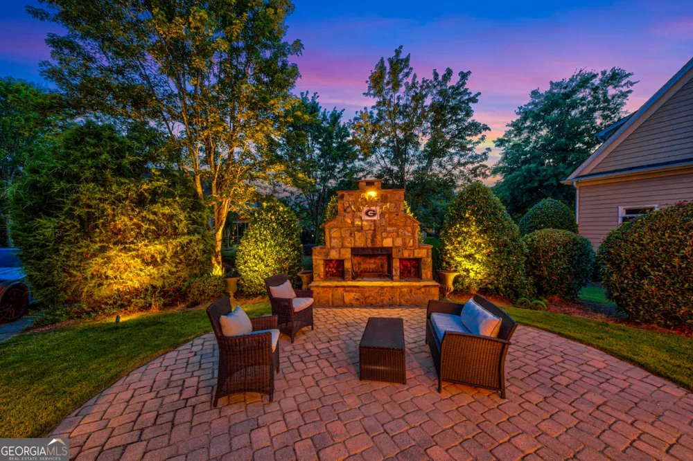 306 Horseshoe BND Statham, GA 30666
