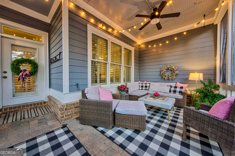 306 Horseshoe BND Statham, GA 30666