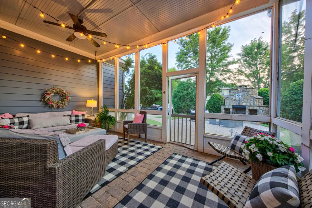 306 Horseshoe BND Statham, GA 30666