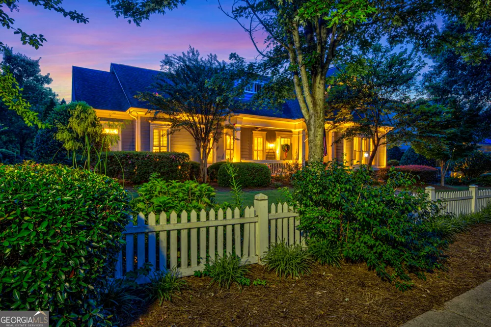 306 Horseshoe BND Statham, GA 30666