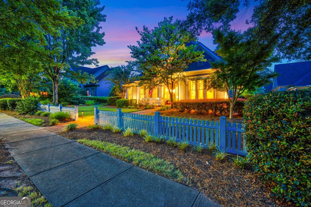 306 Horseshoe BND Statham, GA 30666